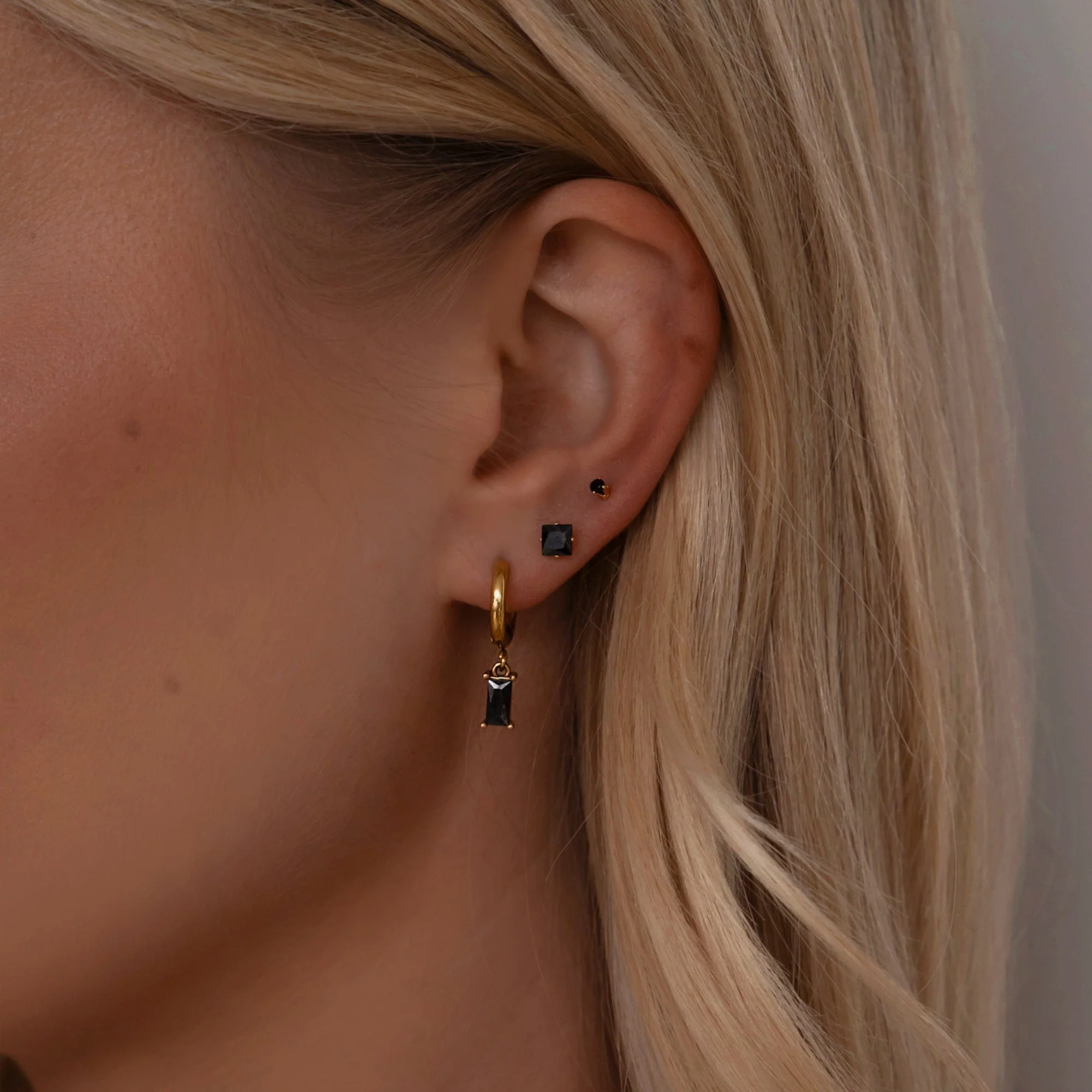 Alma Hoop Earrings - Image 3