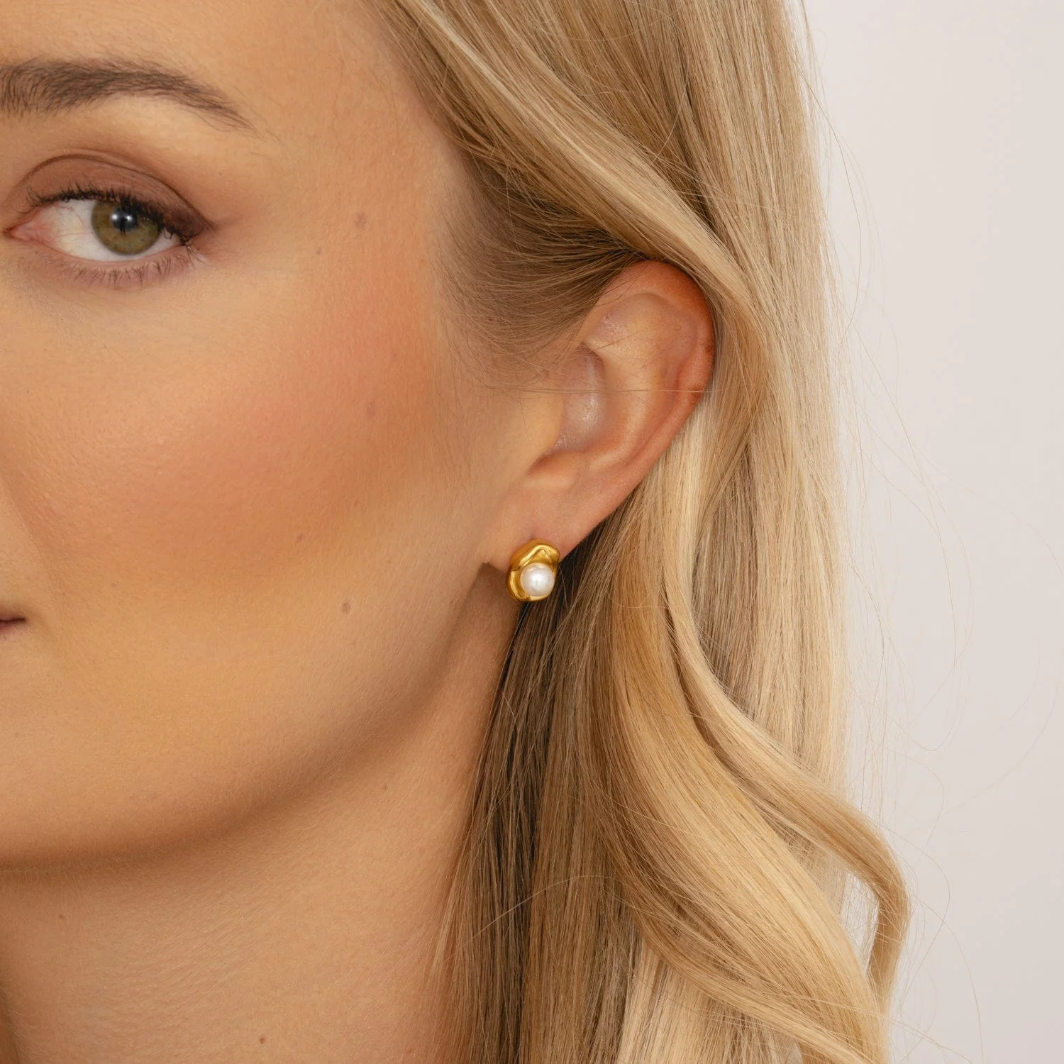 Amber Pearl Stud Earrings - Image 2