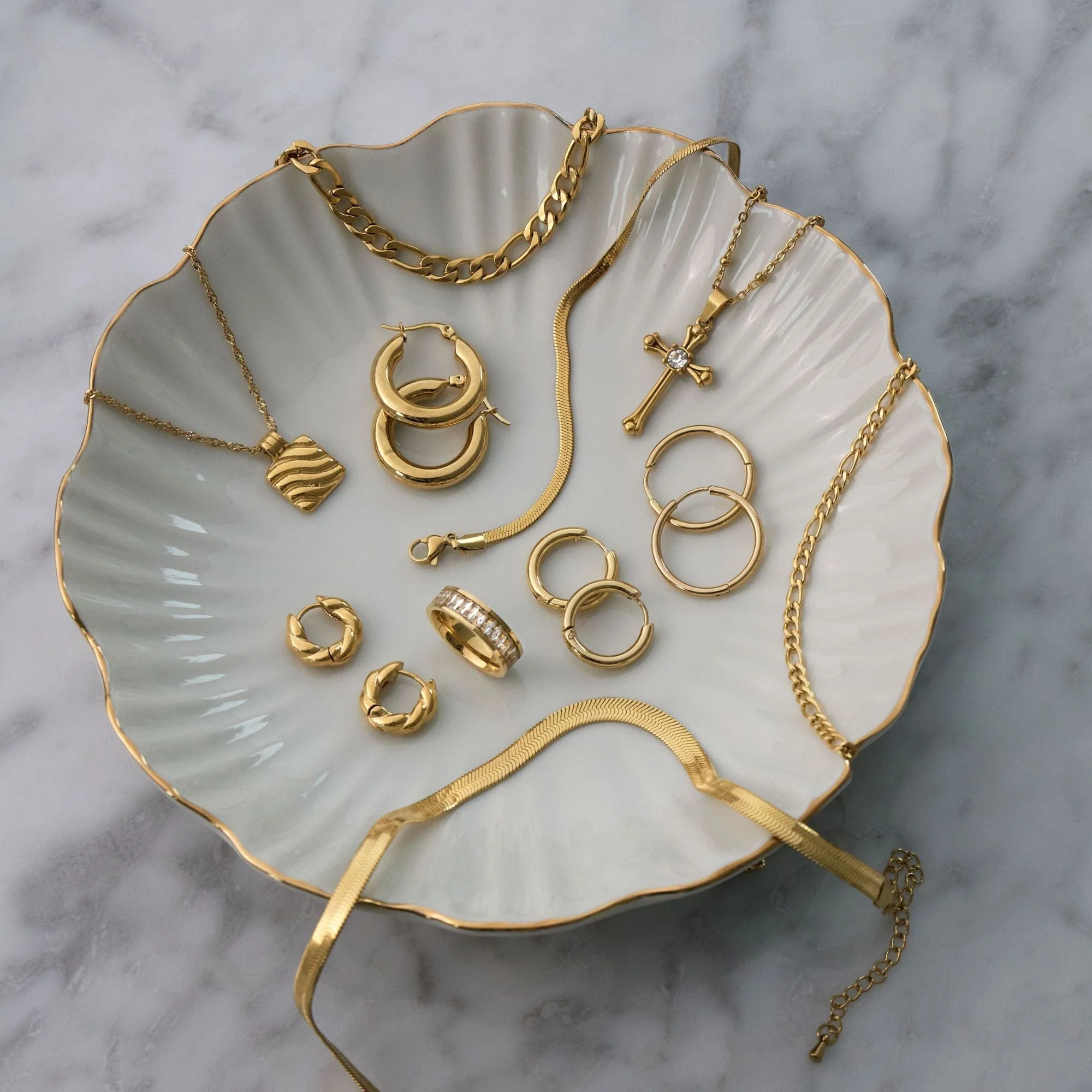 Antonella Cross Necklace - Image 12
