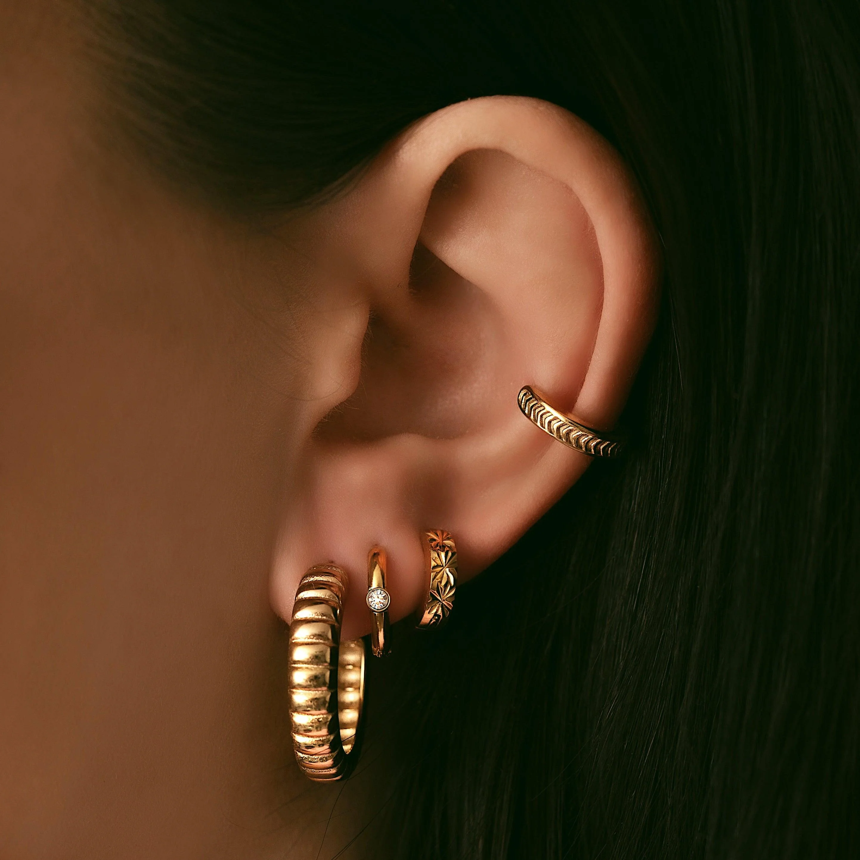 Anya Hoop Earrings - Image 4