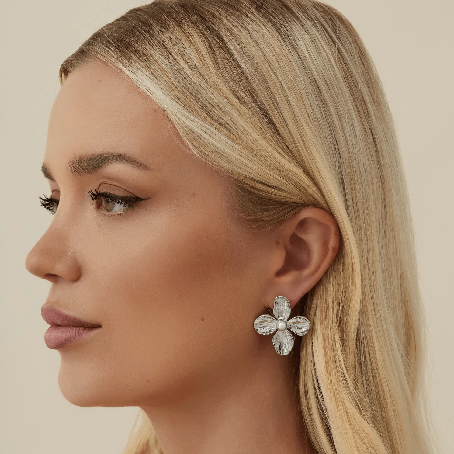 Aurelie Stud Earrings - Image 5