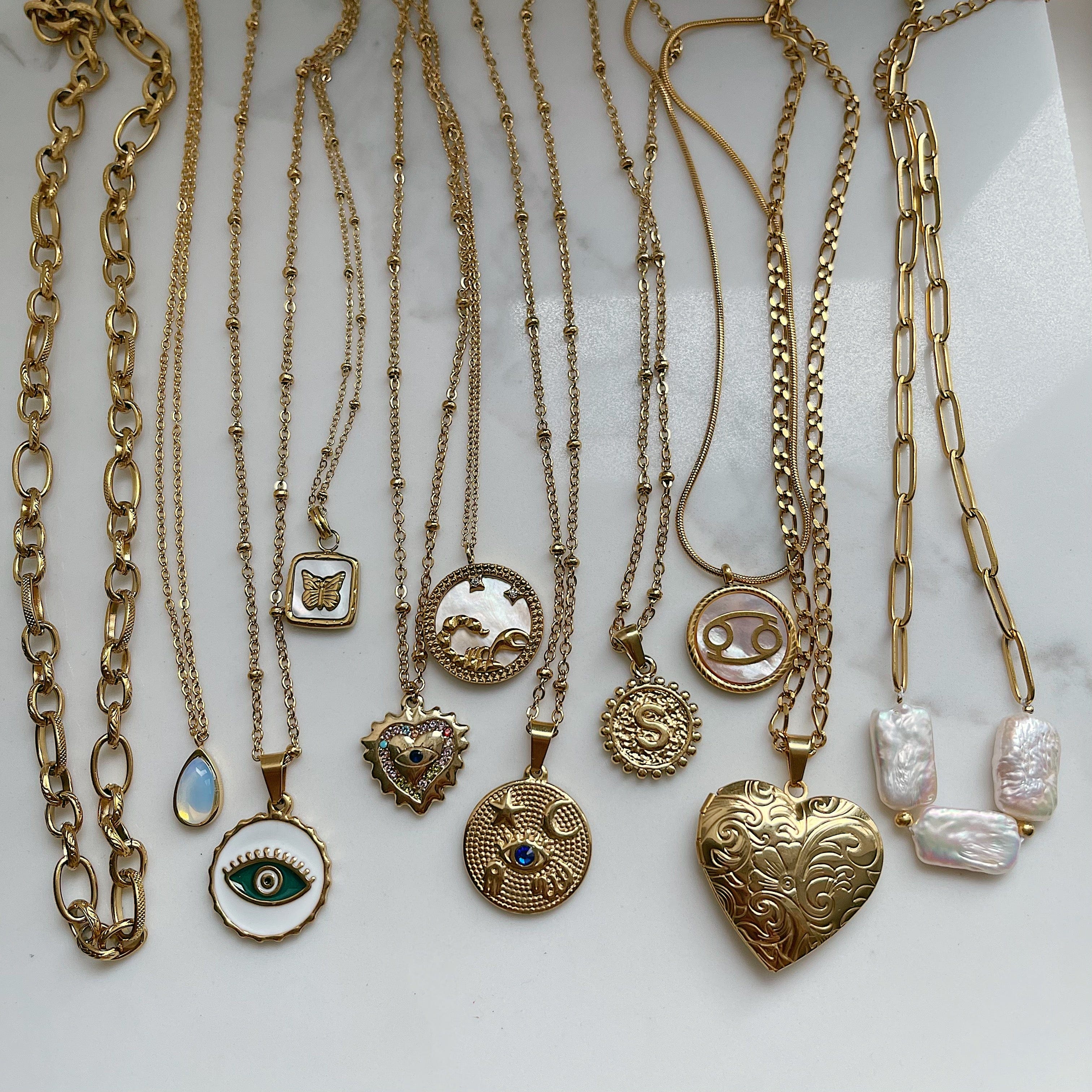 Beau Heart Locket Necklace - Image 9