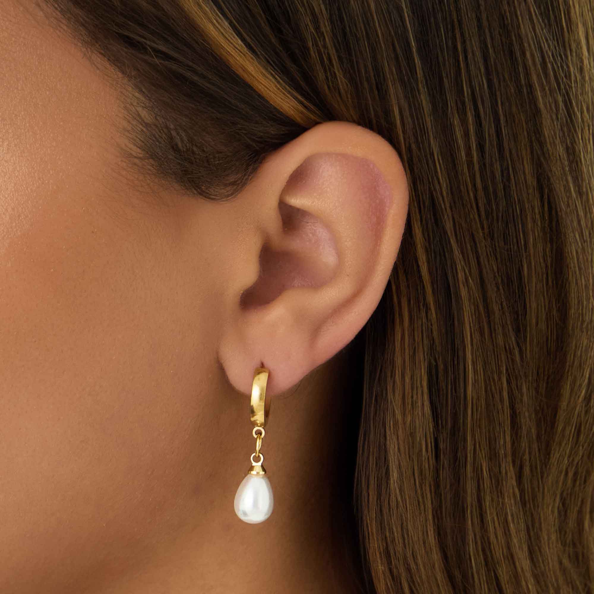Chlo Pearl Hoop Earrings - Image 2