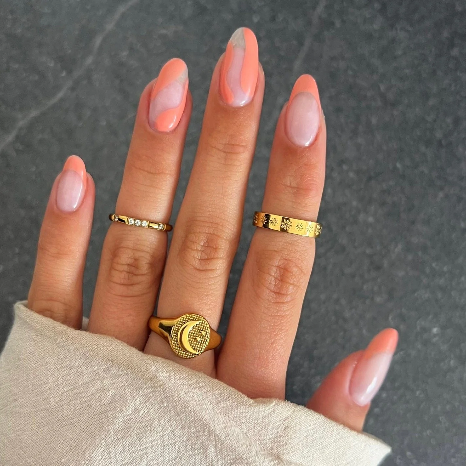 Daisy Chain Ring - Image 3