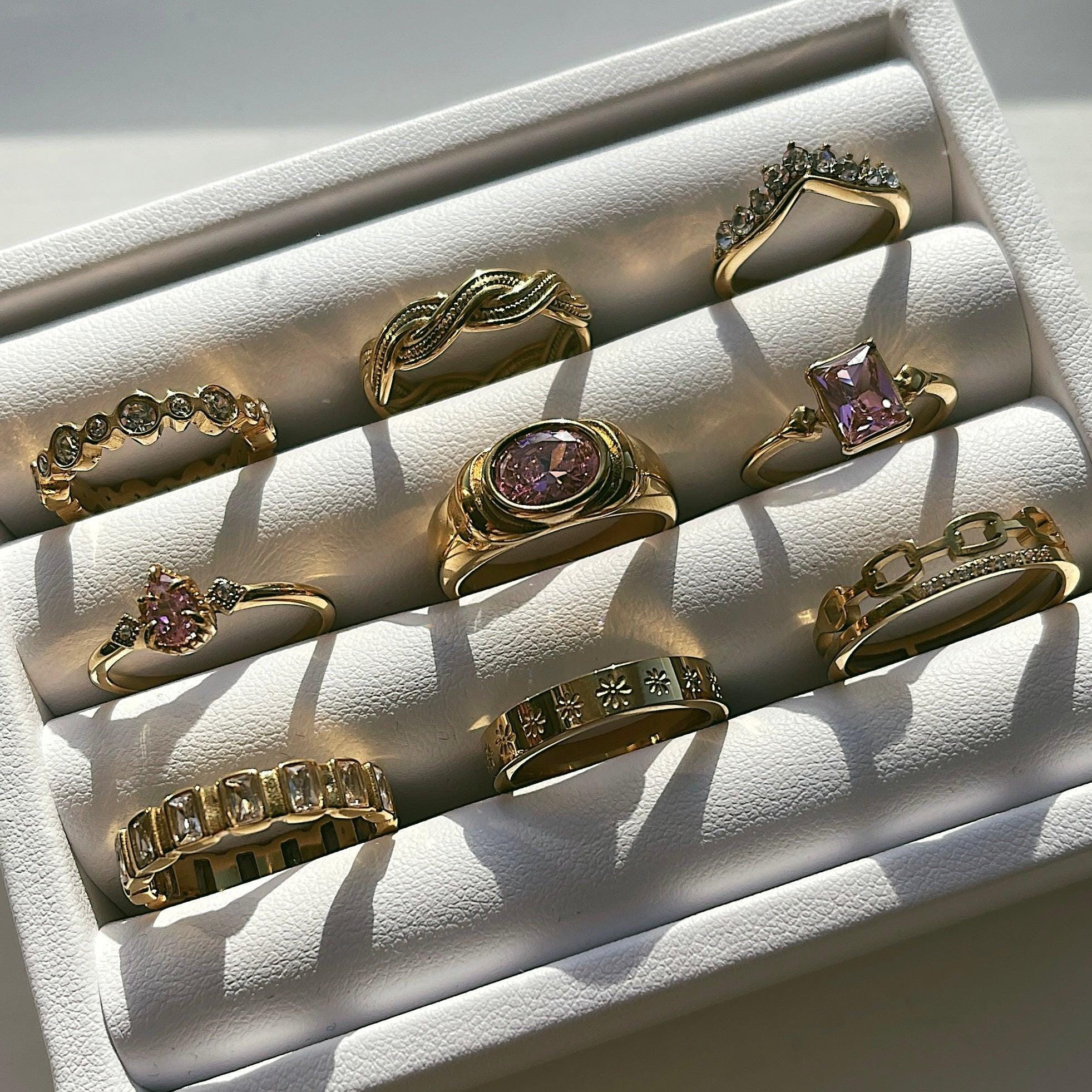 Daisy Chain Ring - Image 9