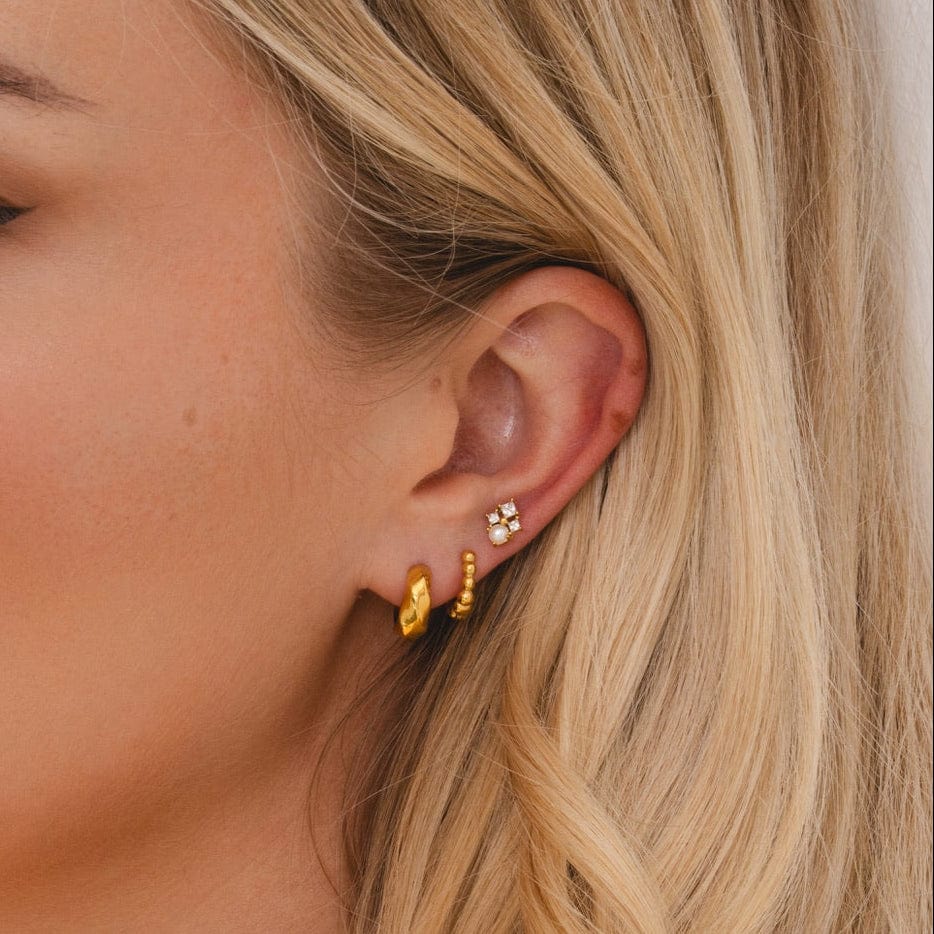 Fae Pearl Stud Earrings - Image 2