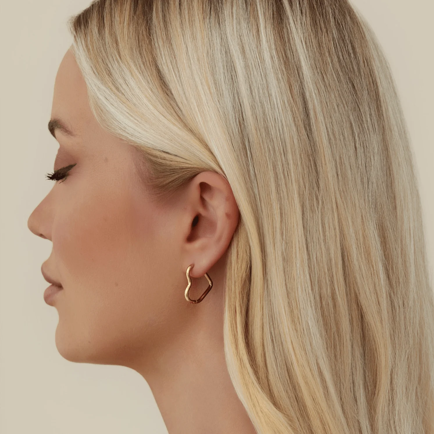 Dakota Heart Hoop Earrings - Image 2