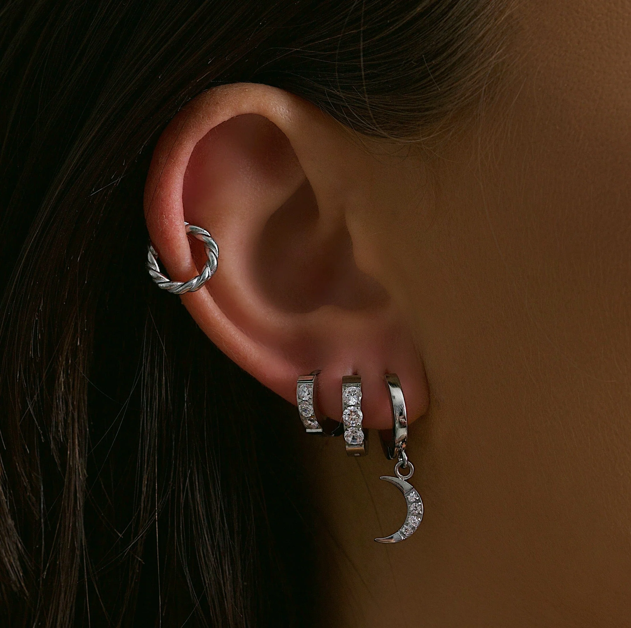 Daphne Hoop Earrings - Image 4