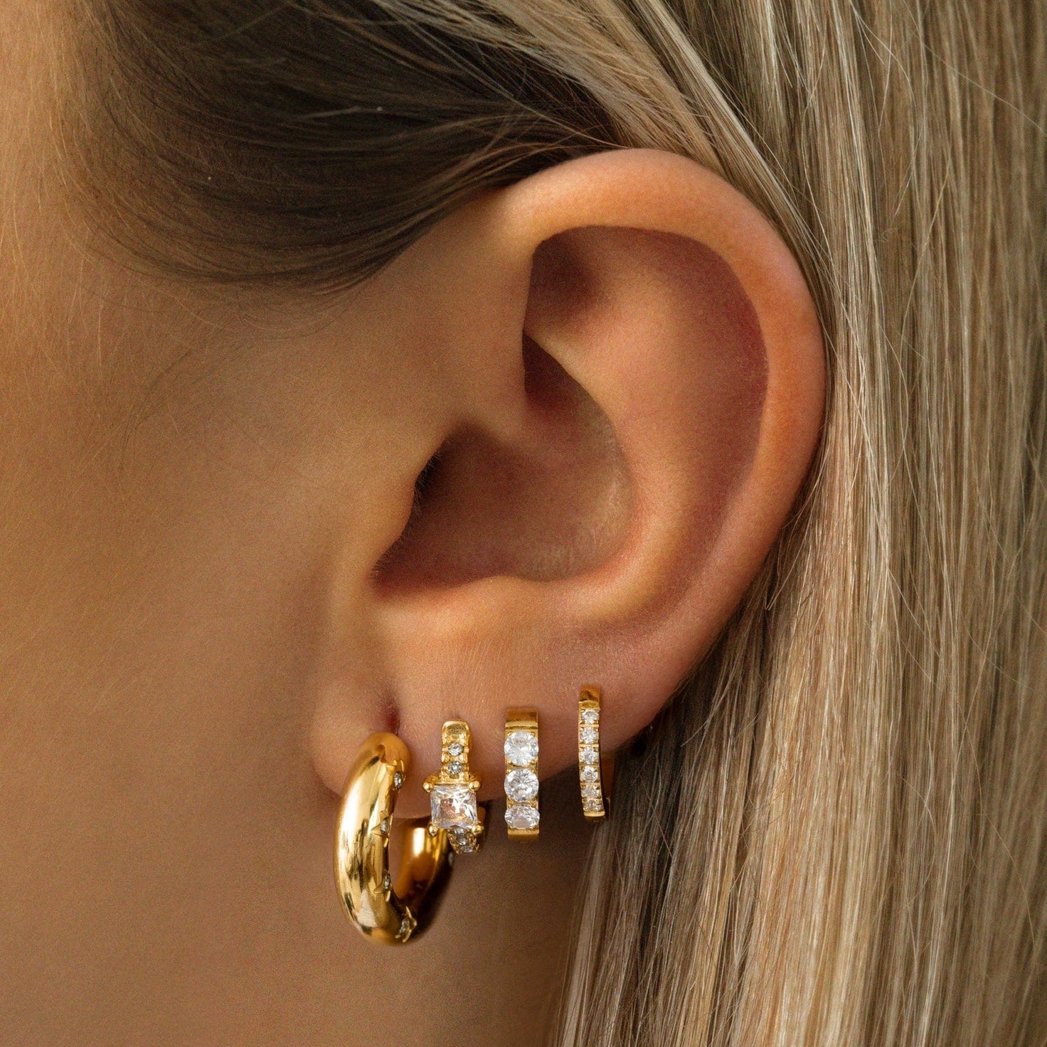 Daphne Hoop Earrings - Image 8
