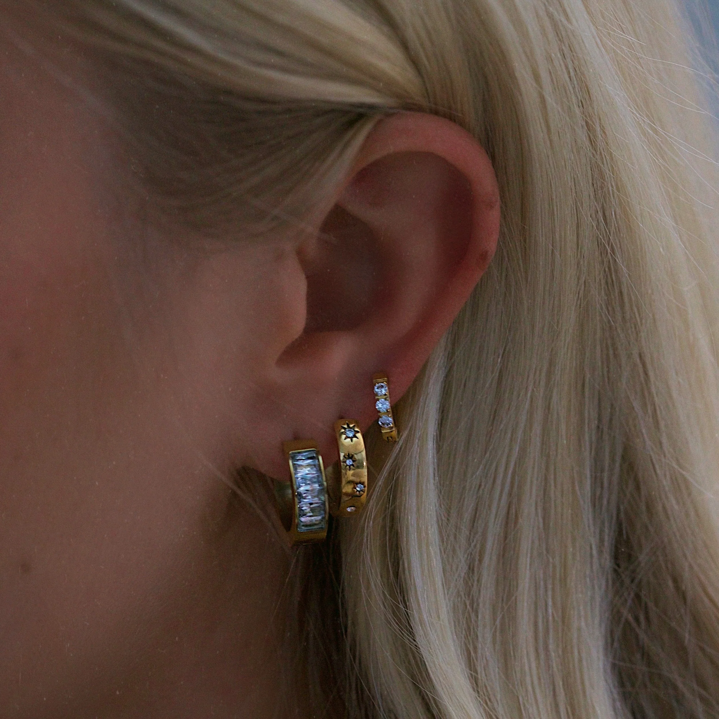 Daphne Hoop Earrings - Image 9
