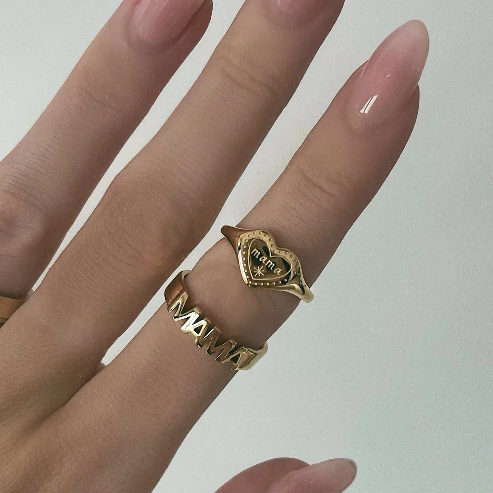 Engraved Heart Mama Ring - Image 2