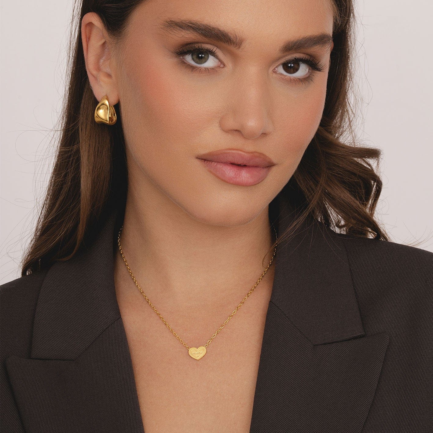 Engraved Mama Heart Necklace - Image 2