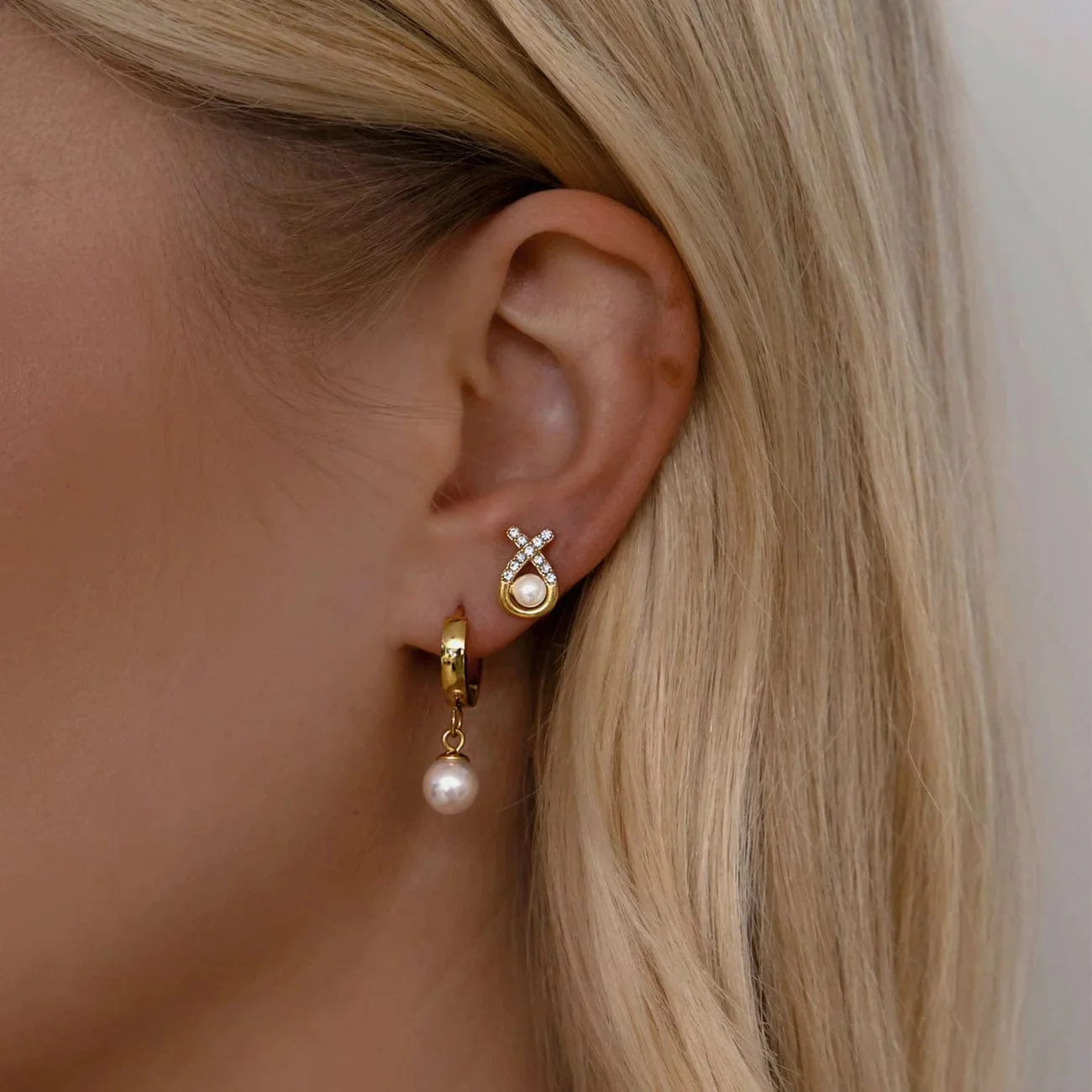 Honolulu Pearl Hoop Earrings - Image 3
