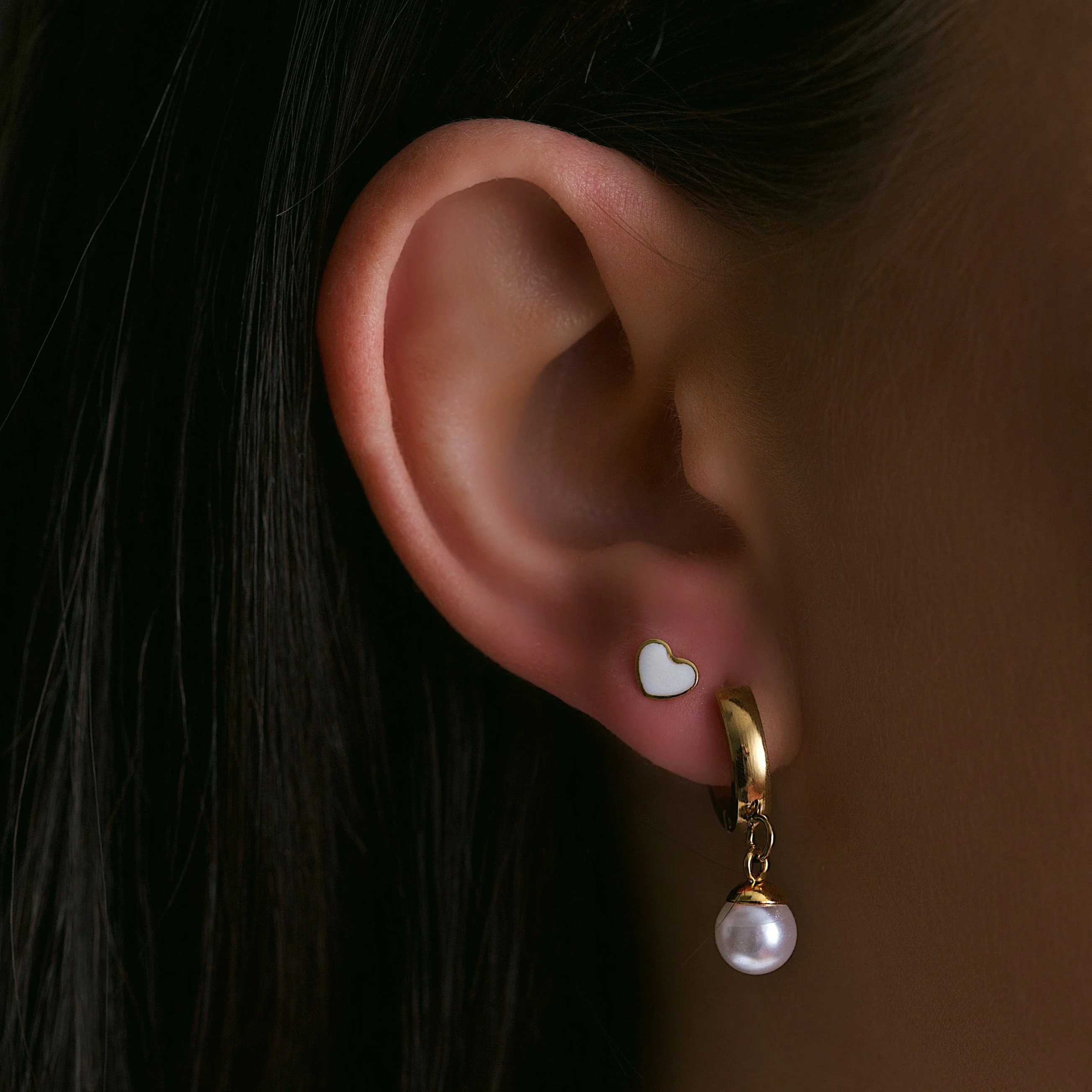 Honolulu Pearl Hoop Earrings - Image 7