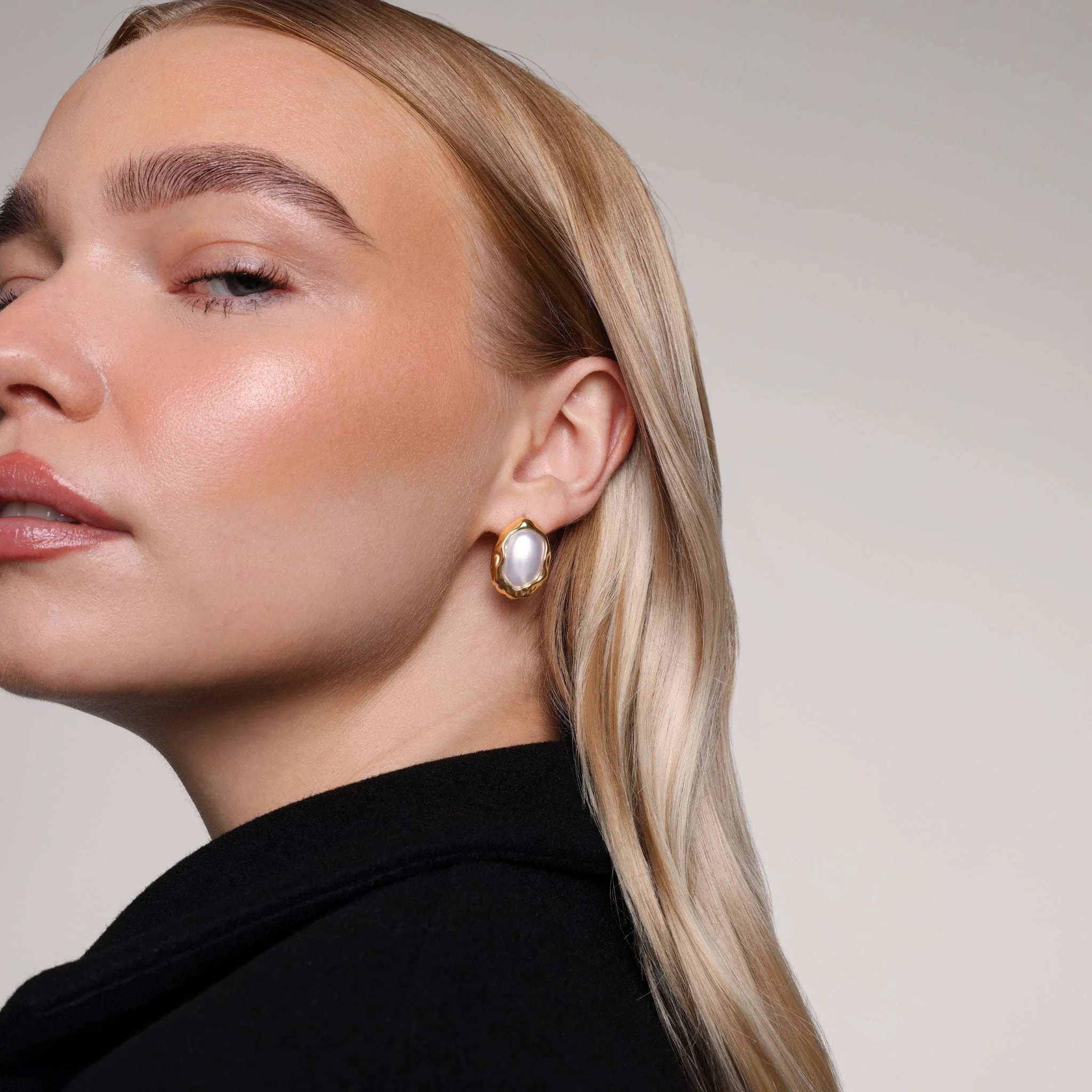 Larissa Stud Earrings - Image 3