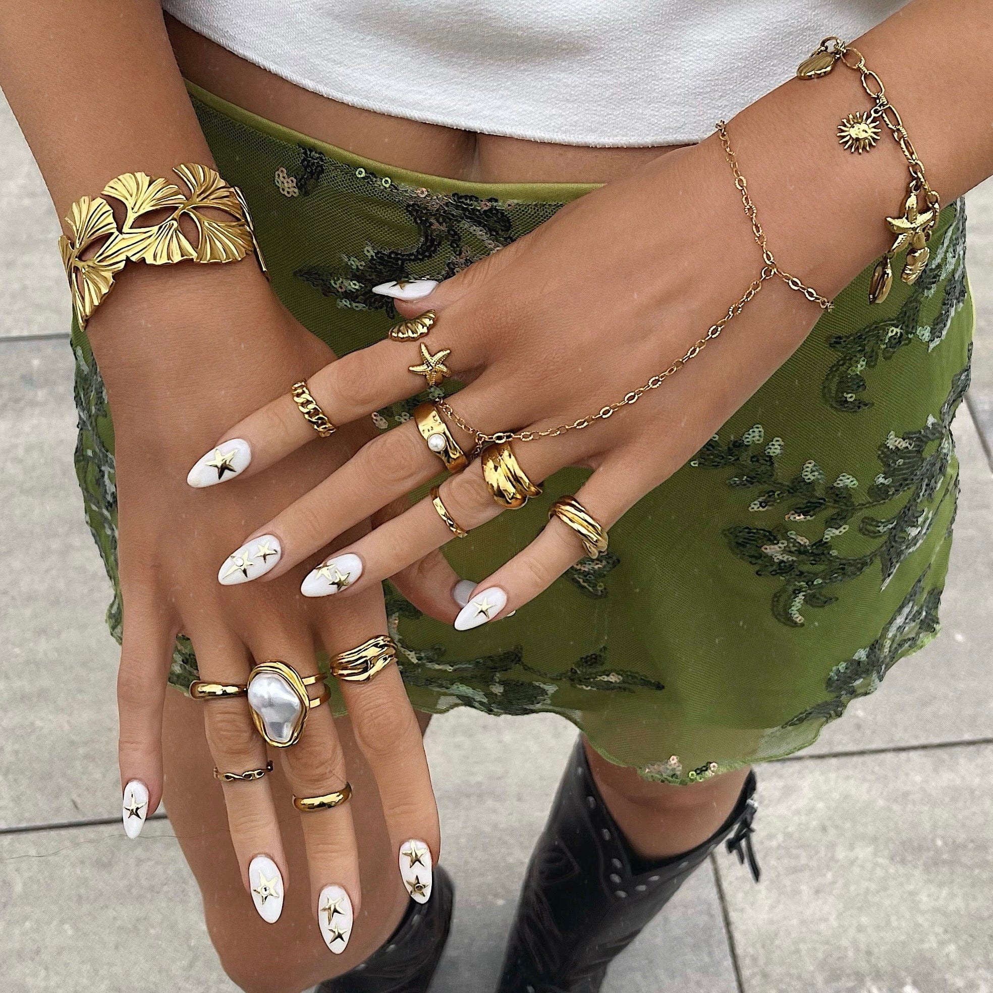 Laurel Pearl Ring - Image 11