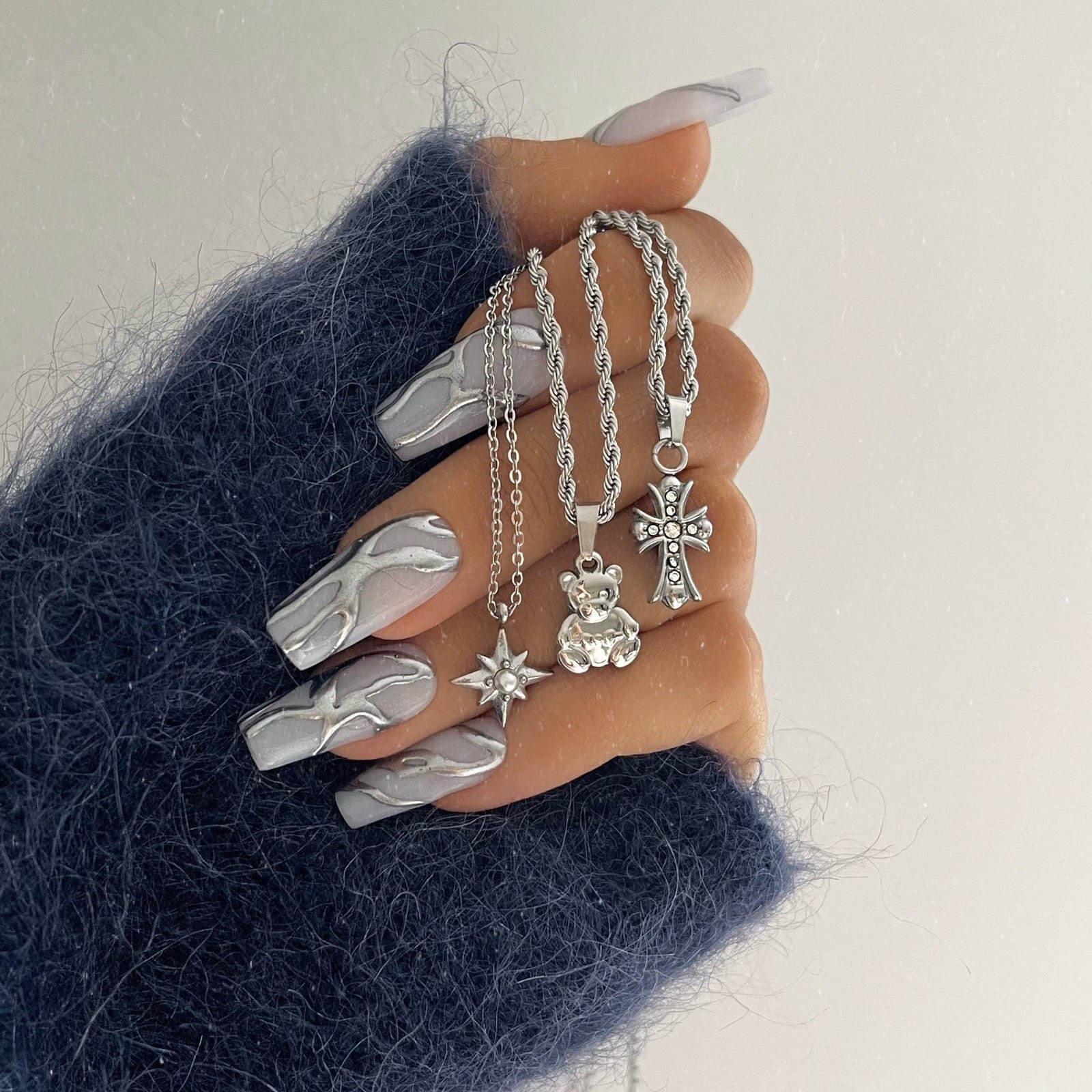 Lillie Cross Necklace - Image 8