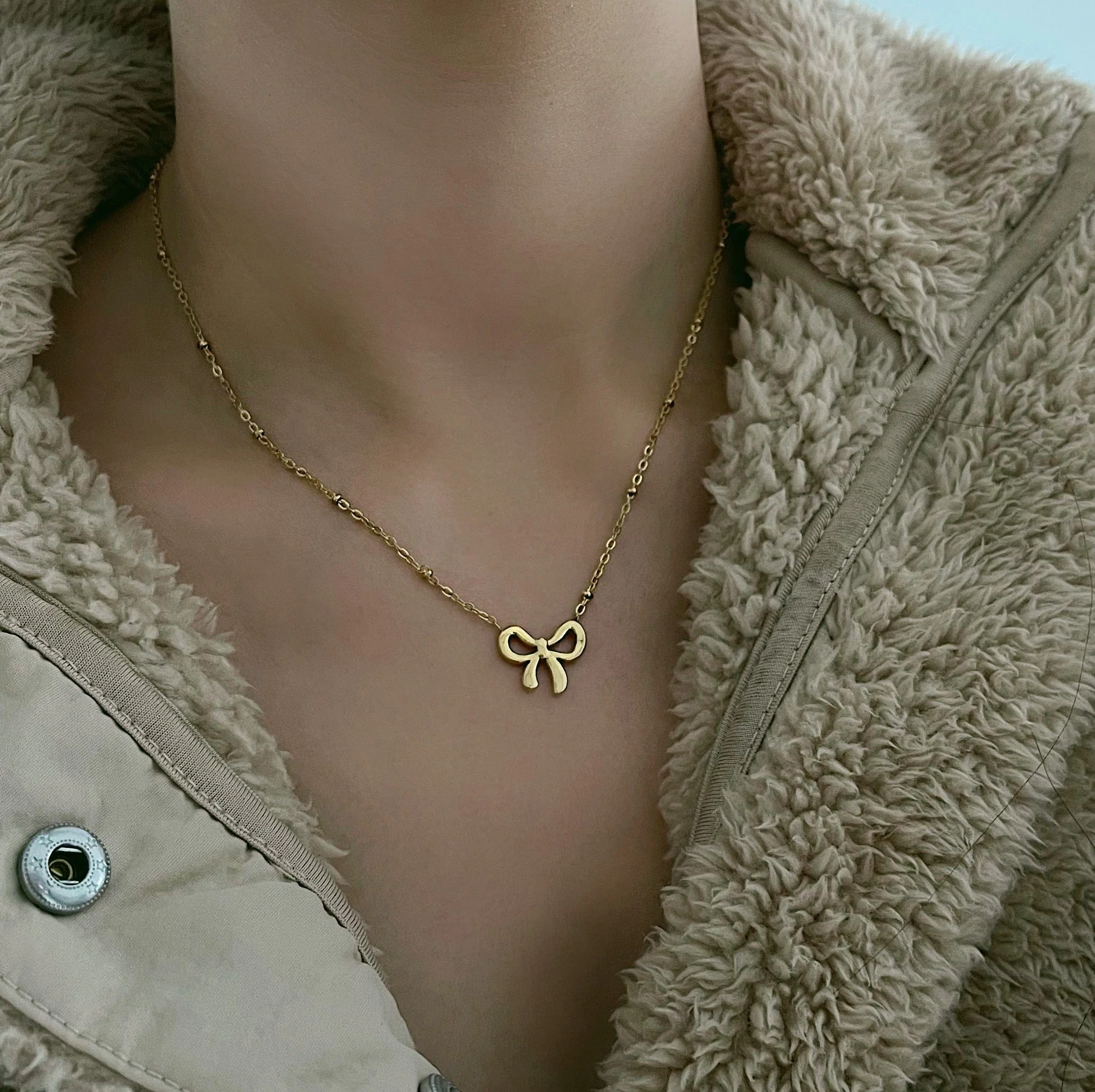Lyla Bow Necklace - Image 7