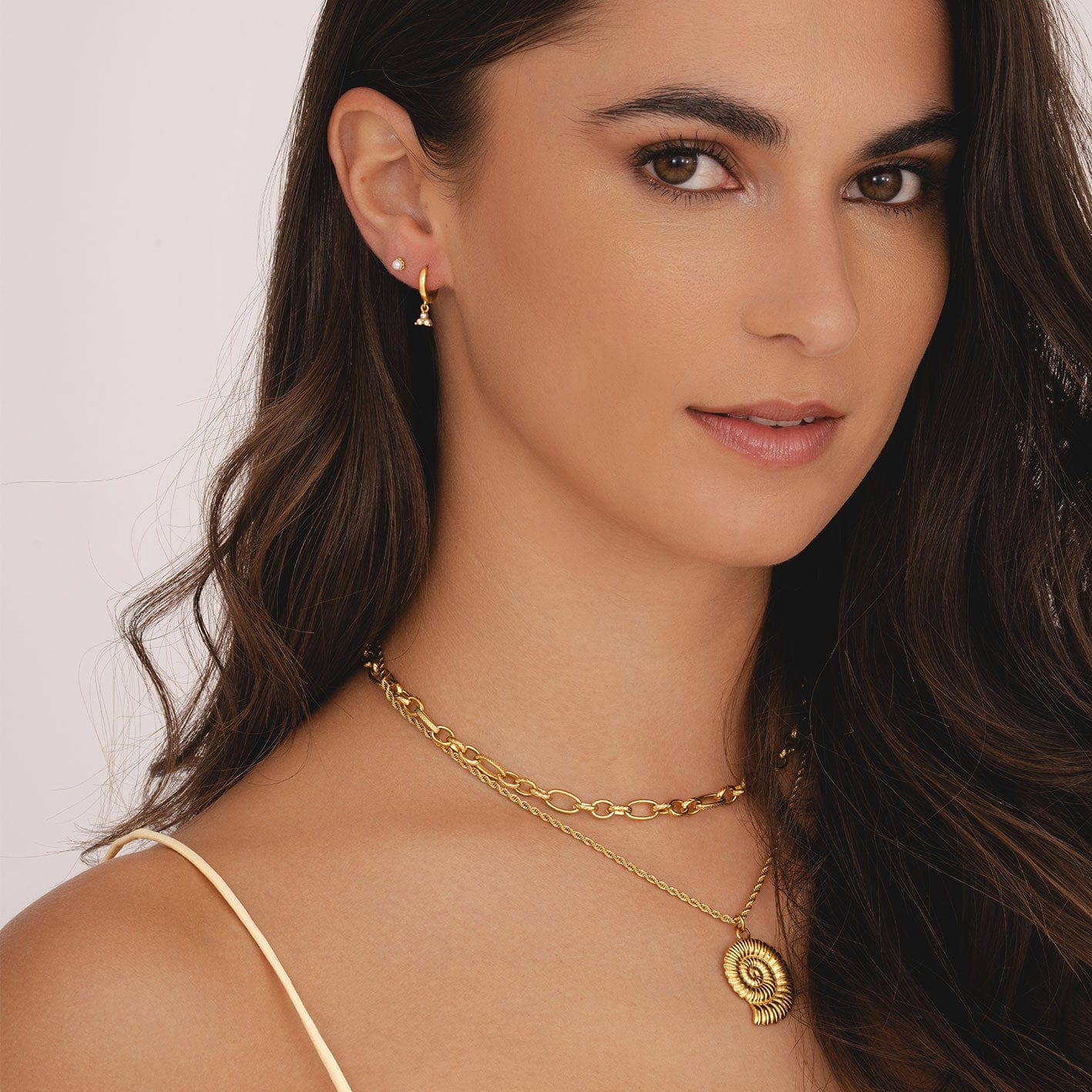 Maya Pearl Stud Earrings - Image 4