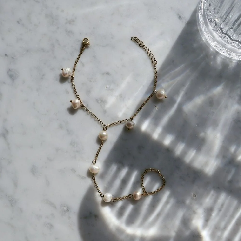 Nori Hand Chain Bracelet - Image 15