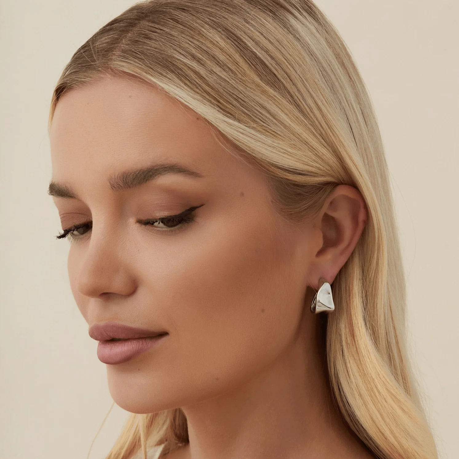 Tamara Hoop Earrings - Image 10
