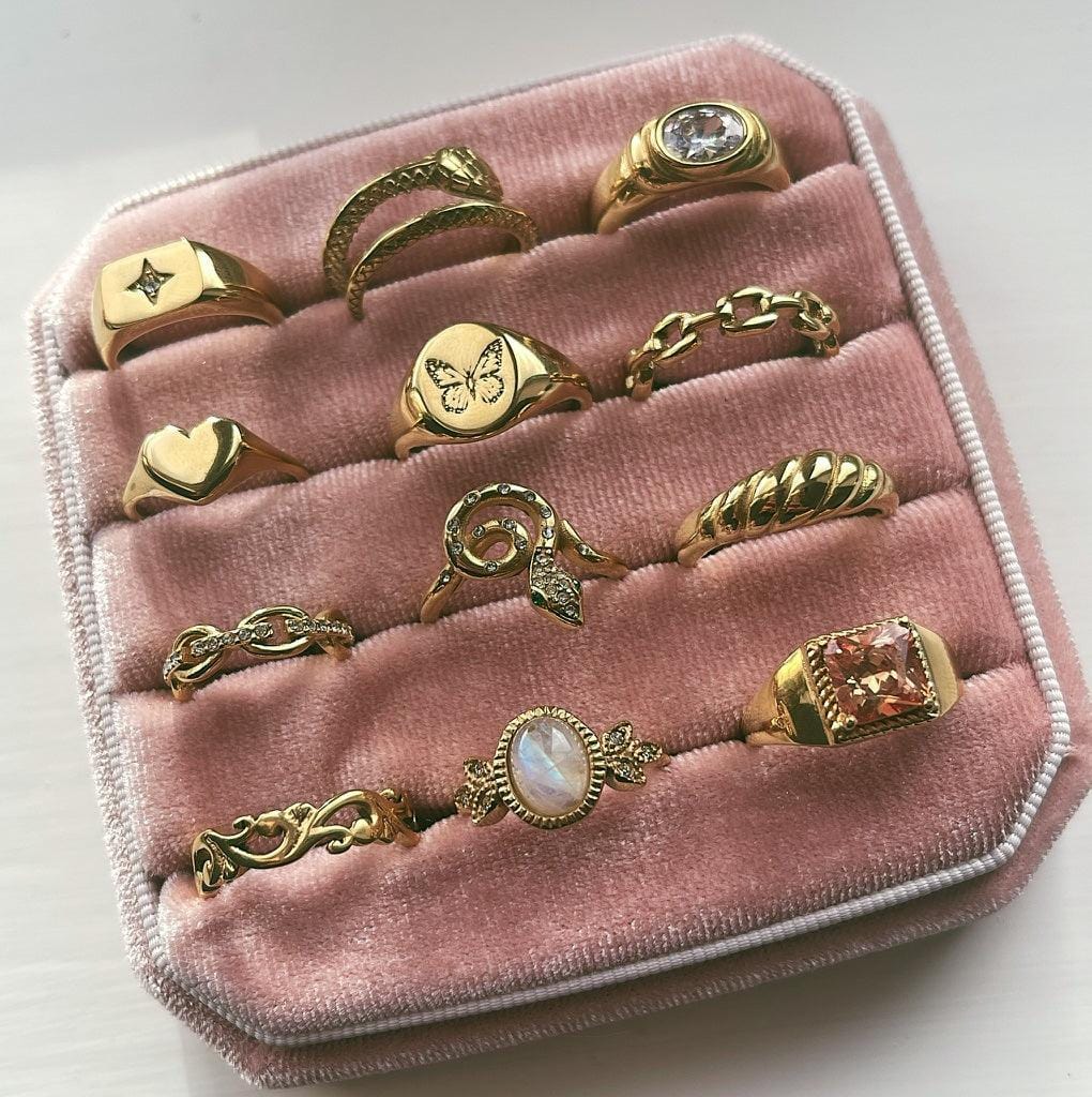 Te Amo Signet Ring - Image 12