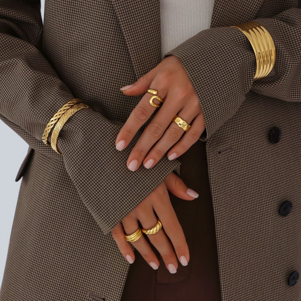 Velvet Ring - Image 19